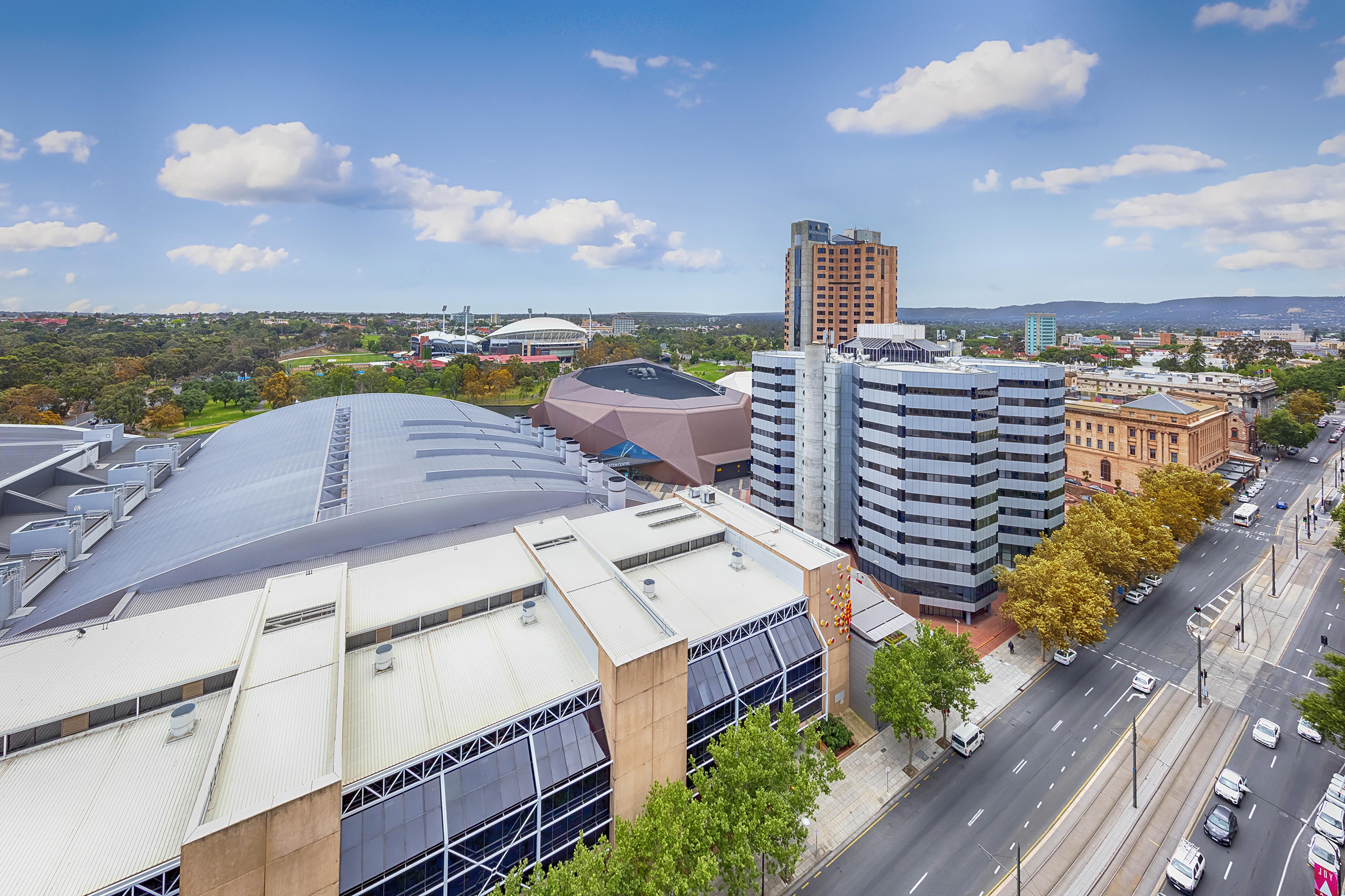 Oaks Adelaide Embassy Suites Bagian luar foto